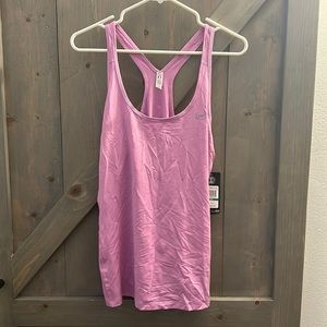 Under Armor women’s lavender fitted tank top.